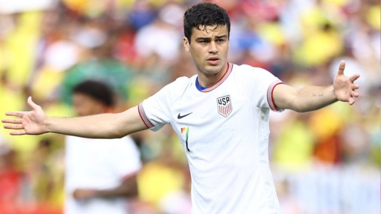 Gio Reyna con la camiseta de USMNT