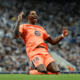 Marcus Rashford, del FC Barcelona, celebra después de anotar el primer gol de su equipo durante el partido de la Fase de Liga de la UEFA Champions League 2025/26 (Jornada 1) entre el Newcastle United FC y el FC Barcelona en St. James’ Park, el 18 de septiembre de 2025 en Newcastle upon Tyne, Inglaterra. (Foto de Michael Regan - UEFA/UEFA vía Getty Images).