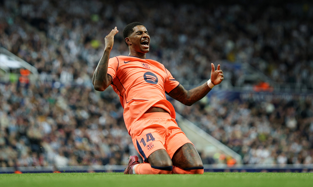 Marcus Rashford, del FC Barcelona, celebra después de anotar el primer gol de su equipo durante el partido de la Fase de Liga de la UEFA Champions League 2025/26 (Jornada 1) entre el Newcastle United FC y el FC Barcelona en St. James’ Park, el 18 de septiembre de 2025 en Newcastle upon Tyne, Inglaterra. (Foto de Michael Regan - UEFA/UEFA vía Getty Images).
