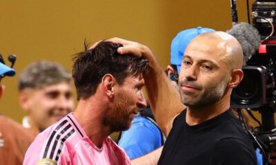 Leonel Messi con su entrenador Javier Mascherano, foto de junio