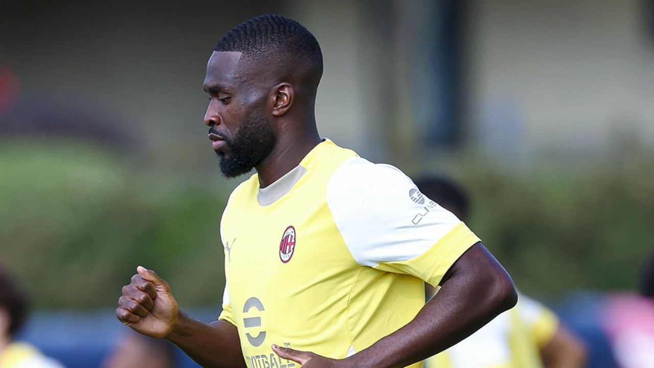 tomori extiende contrato 28 sep 2025