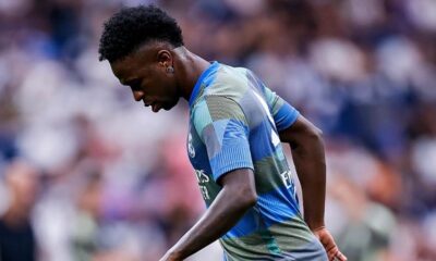 VINICIUS SE ENFADA