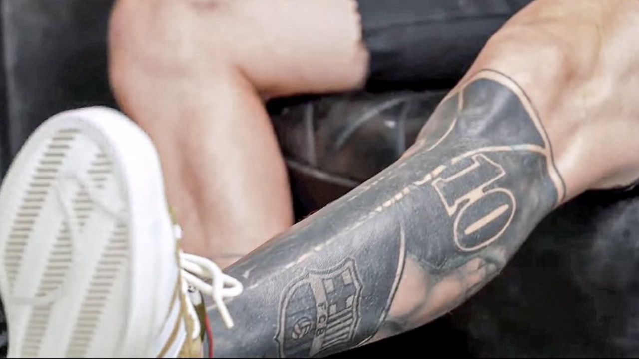 Tatuaje de Lionel Messi en pierna izquierda
