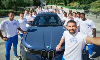 Jugadores del Real Madrid reciben sus BMW