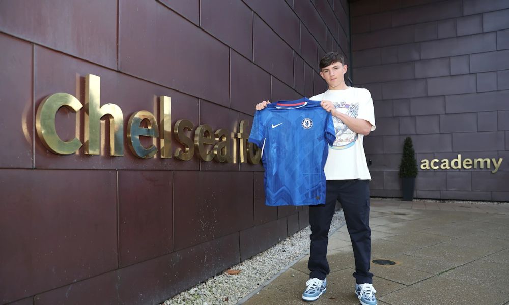 Reggie Walsh firma su primer contrato profesional con Chelsea