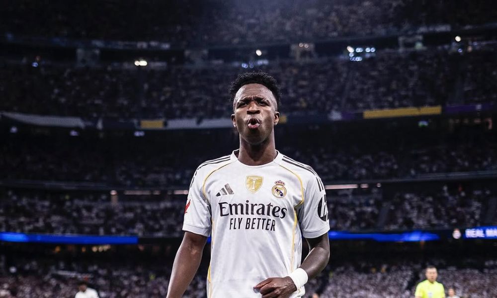 Vinícius Júnior acusa a Lamine Yamal de jugar hacia atrás en pleno Clásico
