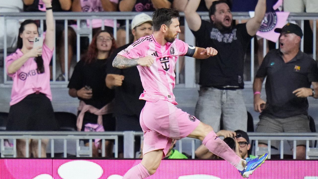 messi hace doblete con miami vs atlanta 11 oct 2025
