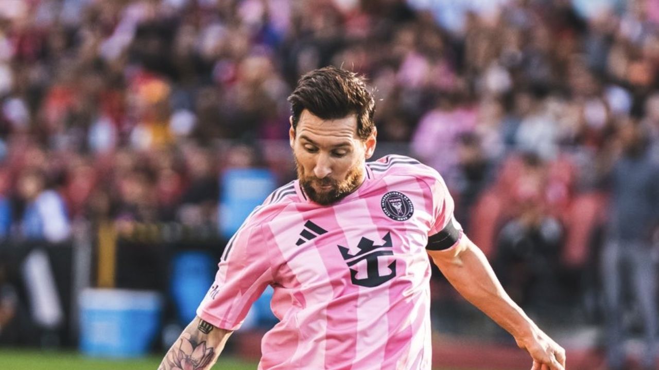 messi jugador del mes 21 oct 2025