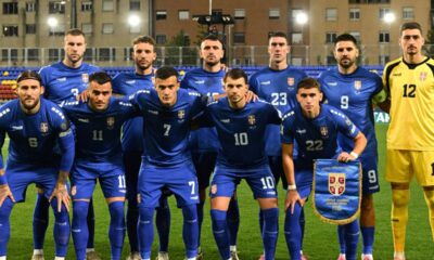 vlahovic mantiene a serbia con vida 14 oct 2025