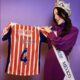 Chivas presume a Fátima Bosch como nueva reina rojiblanca