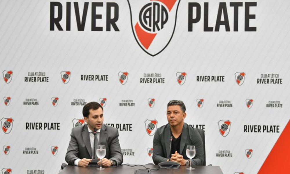 Marcelo Gallardo renueva con River hasta 2026 en plena crisis