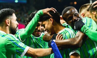 Obed Vargas celebra gol con Sounders