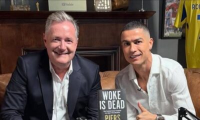 Piers Morgan (izq) y Cristiano Ronaldo (der)