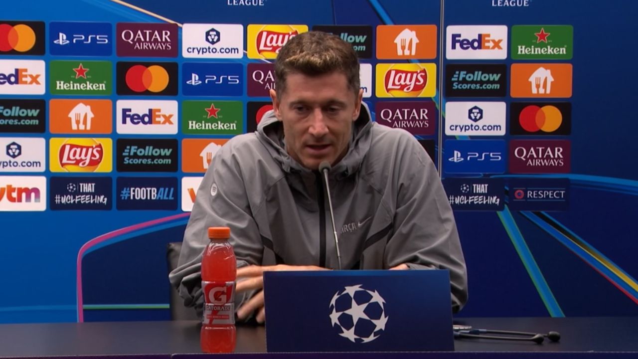 lewandoski en rueda de prensa 4 nov 2025
