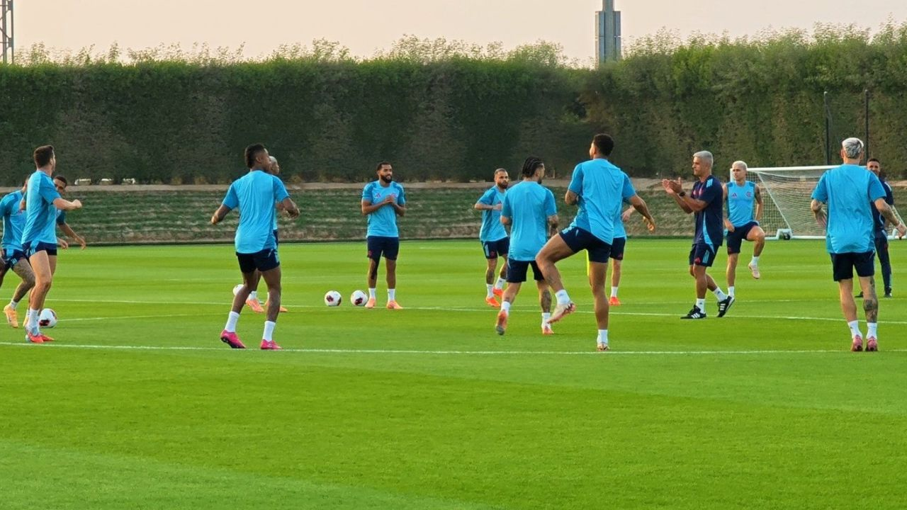 AZUL EN QATAR 9 DIC 2025