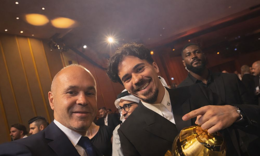 El encuentro entre Vitinha e Iniesta en Dubái