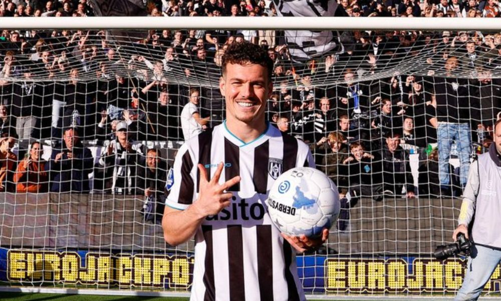 El penal de Hornkamp que desató debate arbitral en Países Bajos