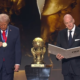FIFA entrega a Trump su primer premio de la paz
