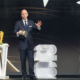 Infantino se disculpa con Scaloni por el episodio de los guantes