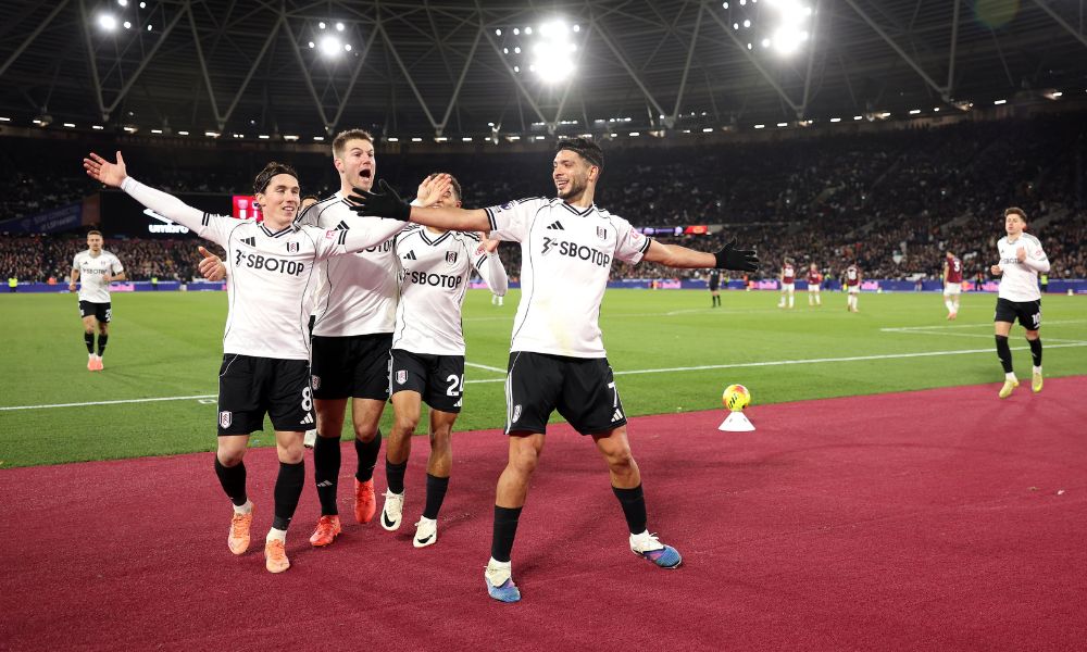 Jiménez vuelve a ser protagonista en la victoria al Fulham