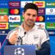 Mikel Arteta reveló que no vio el empate 1-1 entre Manchester City y Bournemouth, resultado que terminó por confirmar el título de los Gunners. Foto: Especial.