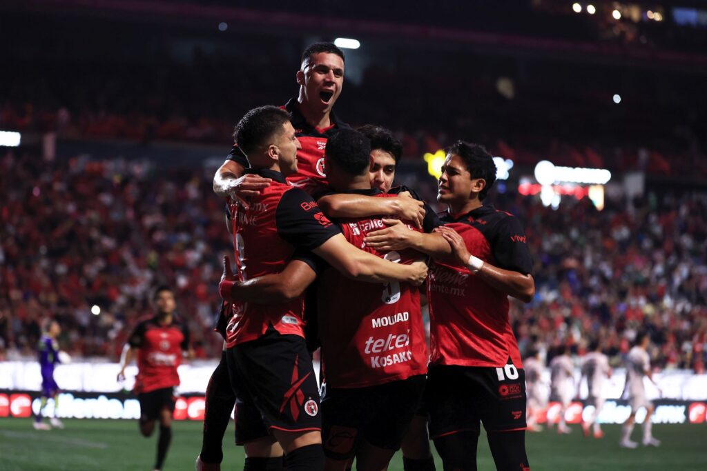 Gracias a Gilberto Mora, Xolos alcanzó al América en la cima de la Liga MX. Foto cortesía: Club Tijuana.
