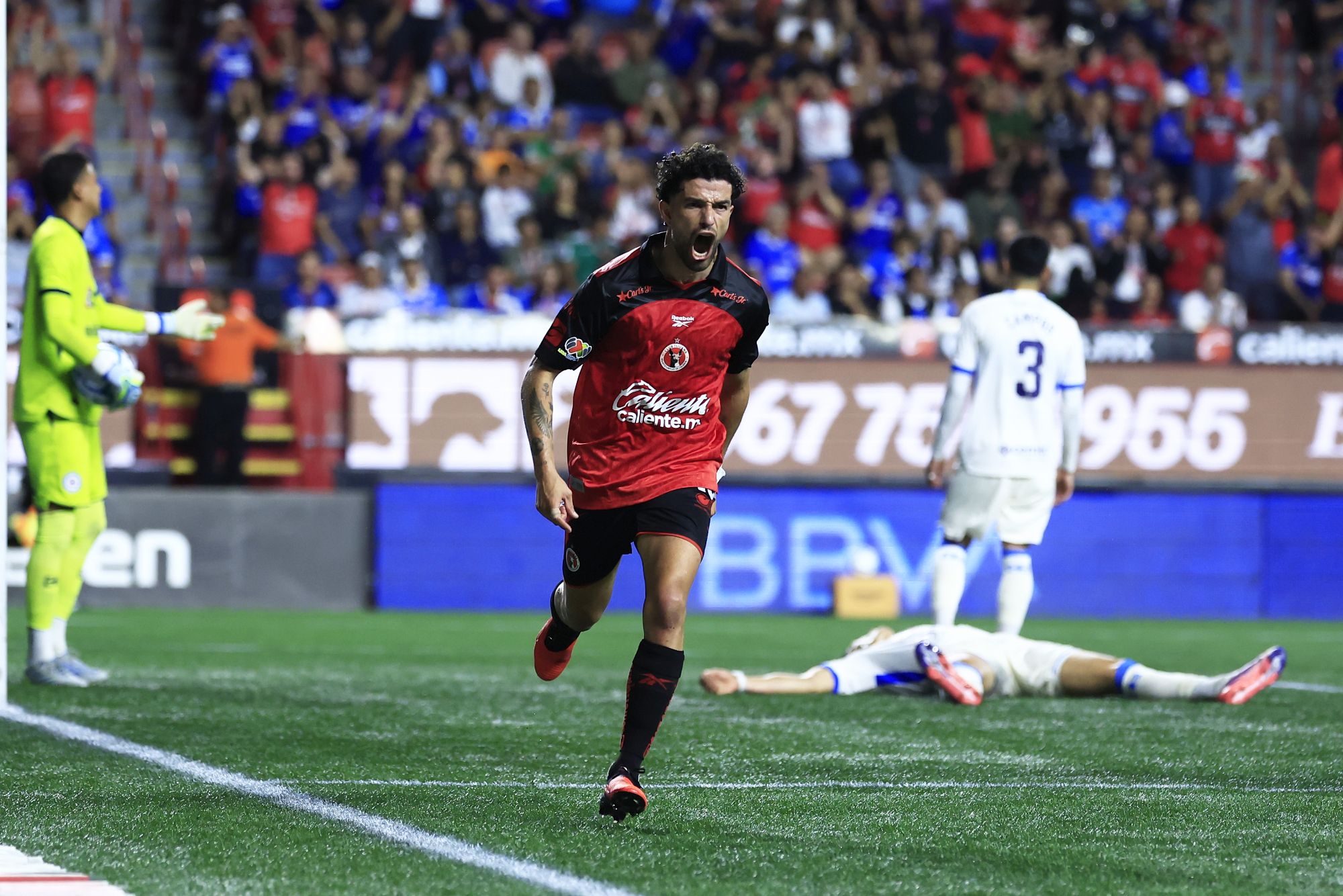 Xolos de Tijuana le pegó al campeón en el Estadio Caliente. Foto cortesía: Club Tijuana.
